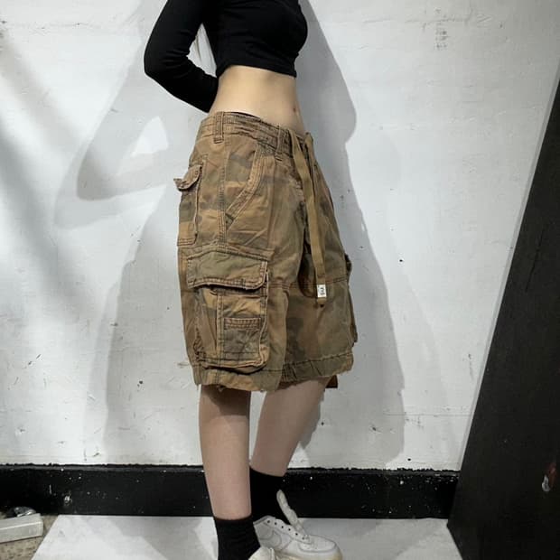 아베크롬비 베이지 워싱 밀리터리 버뮤다 카고 팬츠 반바지 30