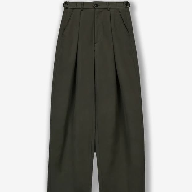 INVERTED PLEATS CHINO PANTS (KHAKI)