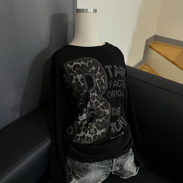 갸루펑크 레오파드큐빅니트