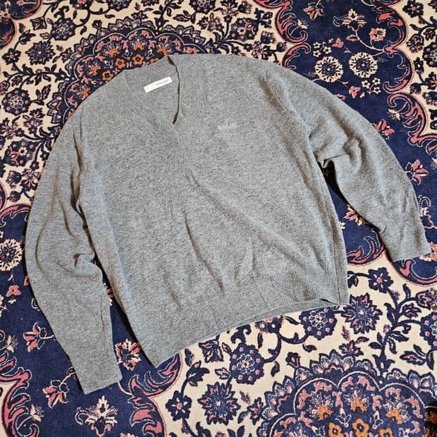 매그제이(MAGJAY) 소프트 캐시미어 울 혼방 니트