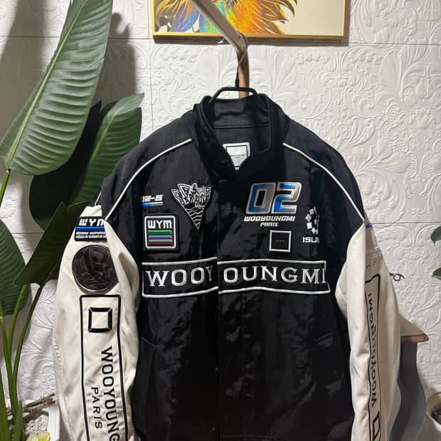 우영미 엠블럼 나일론 자켓 50