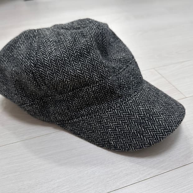 Newsboy hunting cap