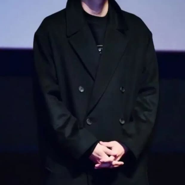 L) 인사일런스 X 분트 울 캐시미어 블렌드 더블 코트 자켓 블랙 강동원