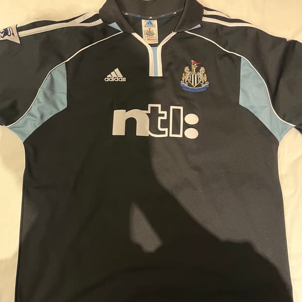 시어러 00-01시즌 어웨이 유니폼