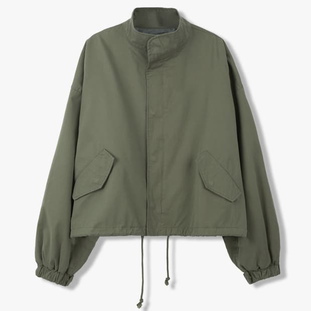 웬즈데이오아시스 포 우먼 클래식 피쉬테일 숏 야상 자켓 카키