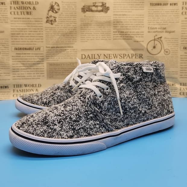 반스 추카 미드컷 스니커즈240