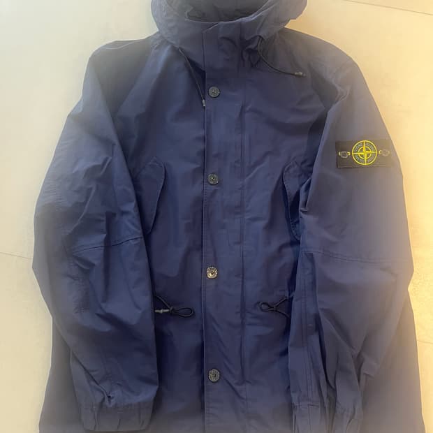 스톤아일랜드 바람막이 야상 L