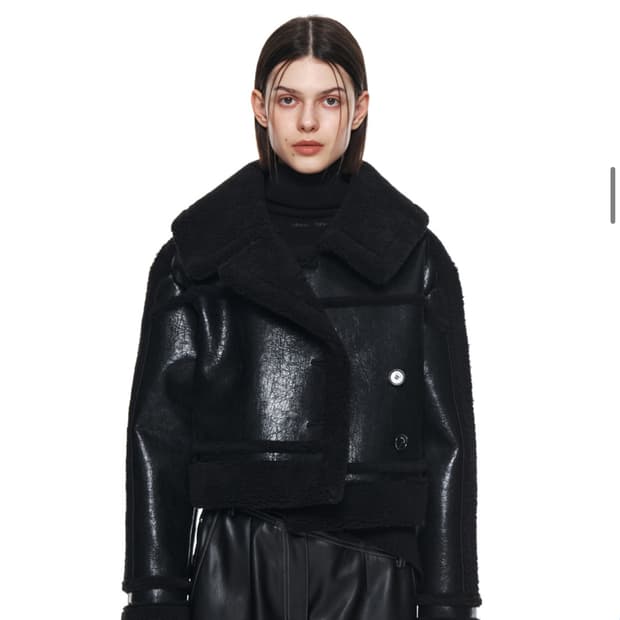 마뗑킴 소프트 크롭 무스탕