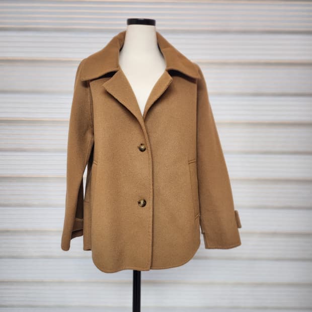 《새상품》카멜색상 울 코트