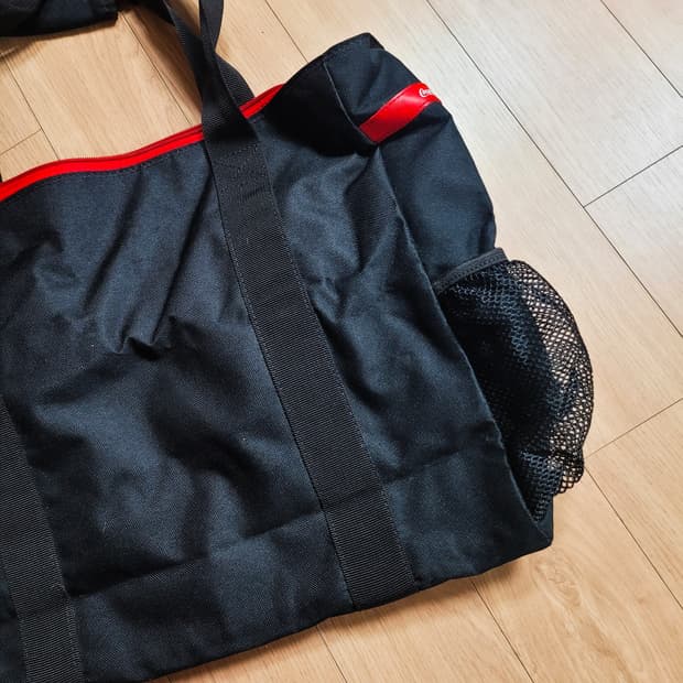 새상품)코카콜라 블랙 토트백