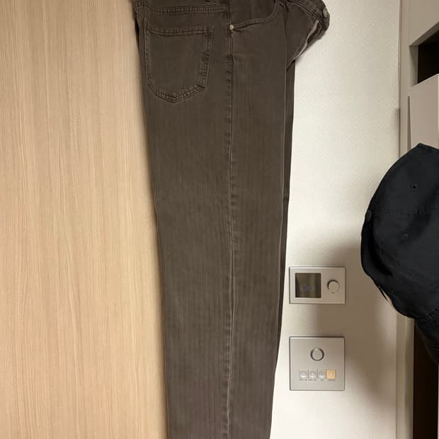 서피스에디션 헤링본스트레이트 팬츠