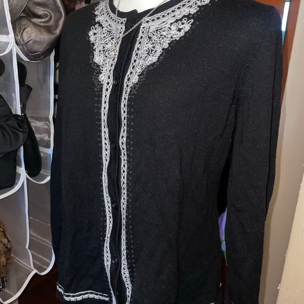 자수 포인트 가디건