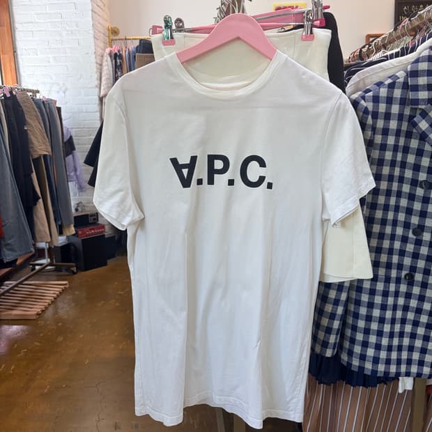 A.P.C. 반팔티 화이트