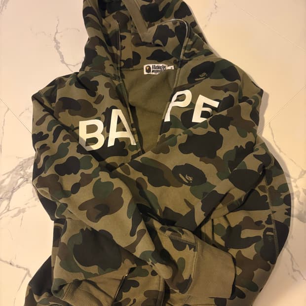 베이프 후드집업