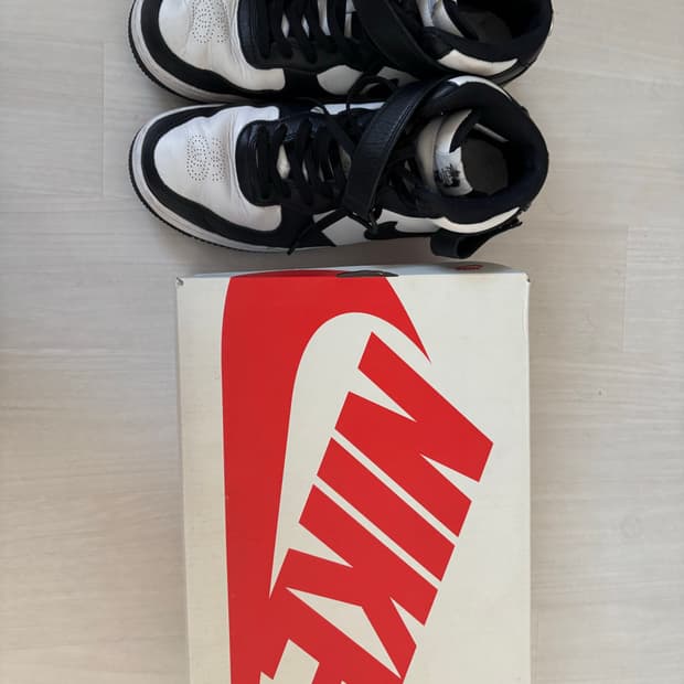 나이키 스투시 에어포스 275