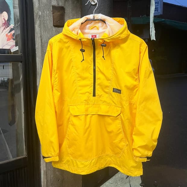 Hanes yellow anorak