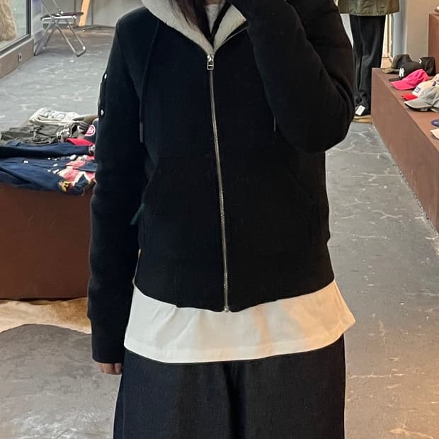 무스너클 버니스웨터 후드집업 H2007