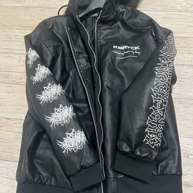 크라이클로띵 kryclothing 블랙 레더 후드 자켓 