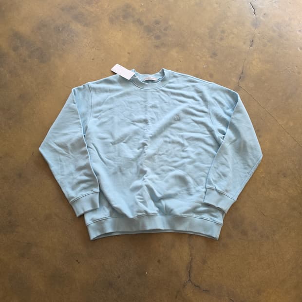 라이풀 자수 로고 하늘색 맨투맨 티셔츠 새상품