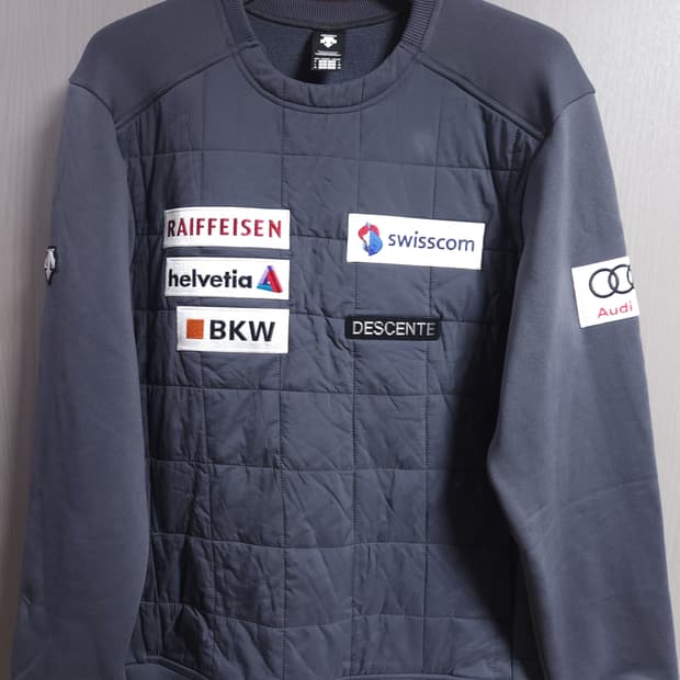 데상트 스폰서패치 기모 맨투맨, XL