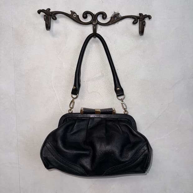 Lovcat black heart ribbon mini bag