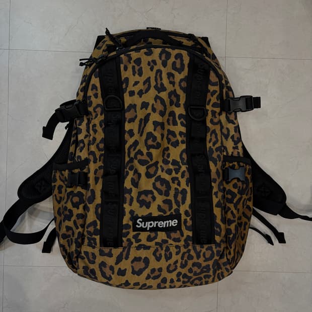슈프림 레오파드 백팩 20fw