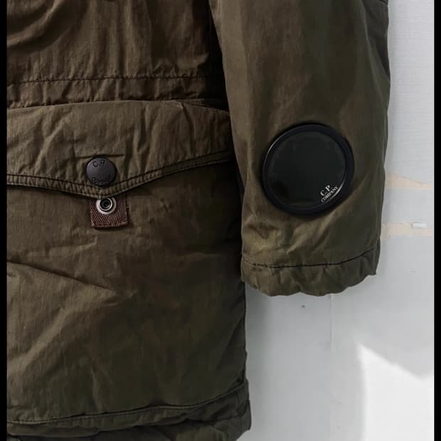 씨피컴퍼니 CP컴퍼니 고글 패딩 95