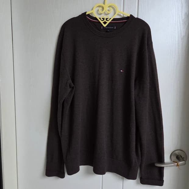 타미힐피거 램스울100%  남성 니트 MㅡL사이즈
