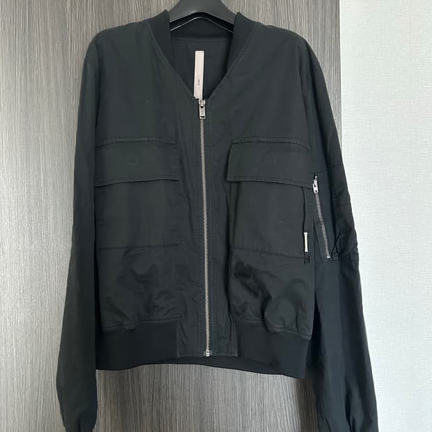[L] 다미르 도마 사일런트 브이넥 봄버⁠