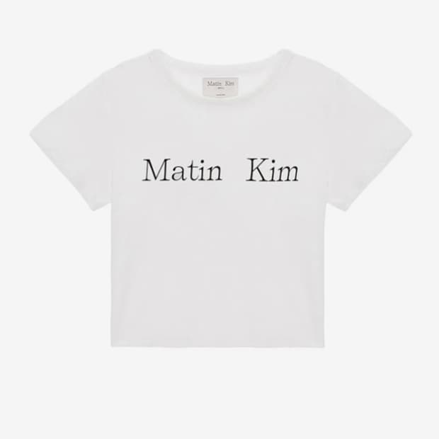 마뗑킴 LOGO CROP TOP IN WHITE 반팔