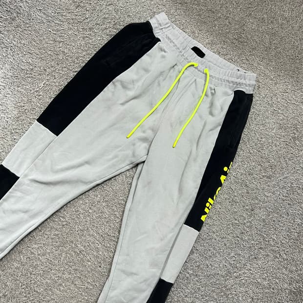 [95-100] 나이키 조거팬츠