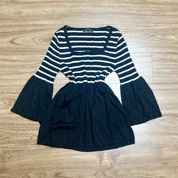 빈티지 스트라이프 니트 티셔츠 히메갸루 로걀 라떼 코이세이오깔 모리걸