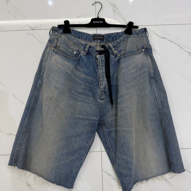 32] 발렌시아가 스케이터 데님 팬츠