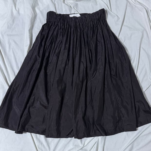 빈티지 질 샌더 나일론 실크 플리츠 플레어 스커트 2023