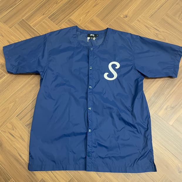 스투시 반팔셔츠