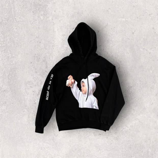 아크메데라비 후드티