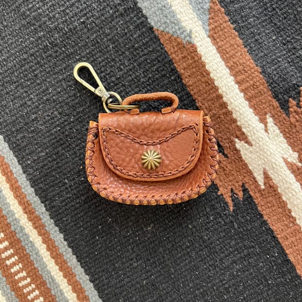 Airpods briefcase ( new color )