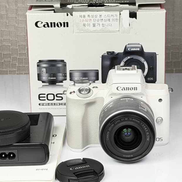 캐논 EOS M50 화이트 미러리스 카메라