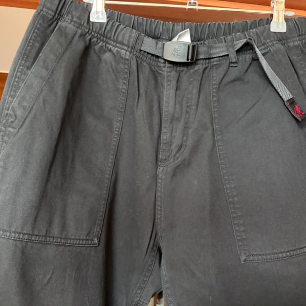 그라미치 루즈 테이퍼드 팬츠