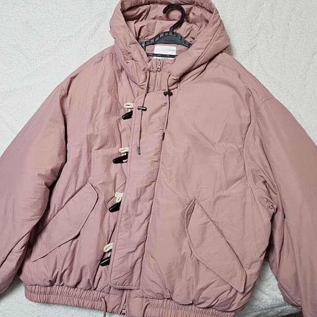 코드그라피 더플 후드 패딩 페일 핑크 M