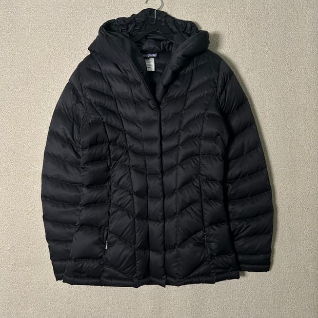 (S) 파타고니아 블랙 경량 패딩 