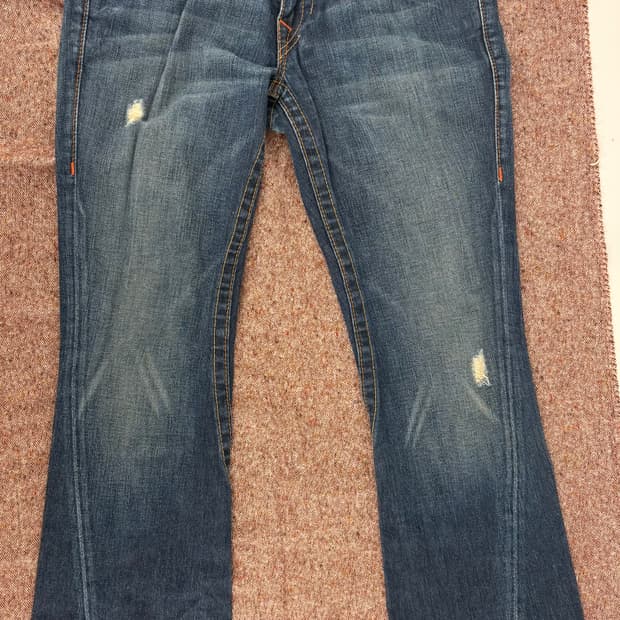 트루릴리젼 TRUE RELIGION “Joey” 부츠컷 데님 a208