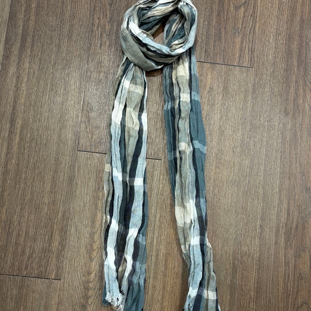 TAKEO KIKUCHI Crinkled Plaid Scarf