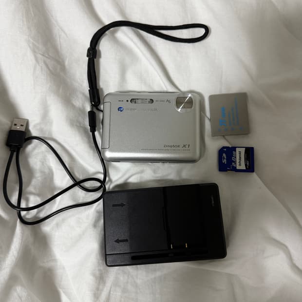 코니카 미놀타 DiMAGE X1