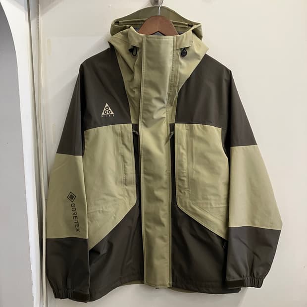나이키acg 고어텍스 자켓 카키