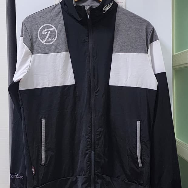 타이틀리스트 바람막이 점퍼 100