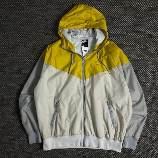 나이키 신형 윈드러너 러닝 배색 바람막이o 3323