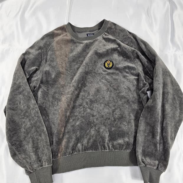 헤리티지플로스와펜벨루어크루넥