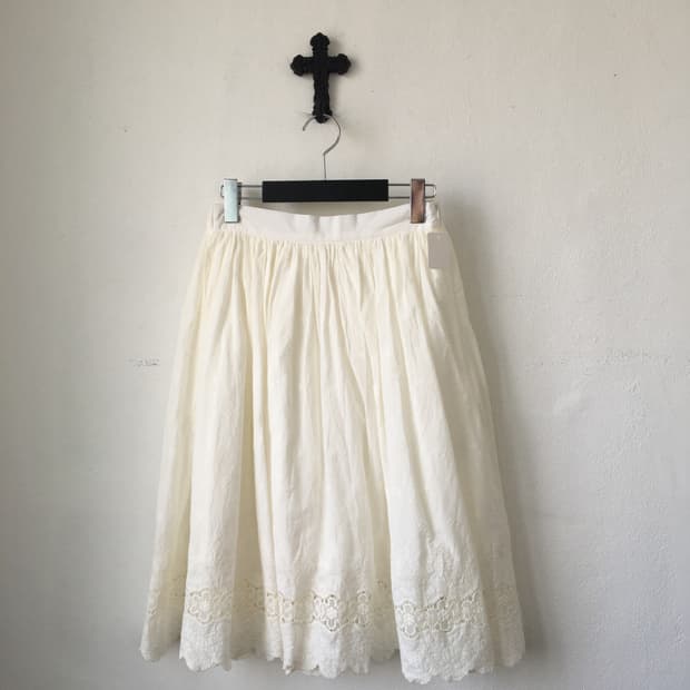 Punching point skirt