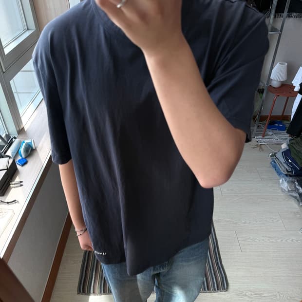 써네이 반팔 티셔츠